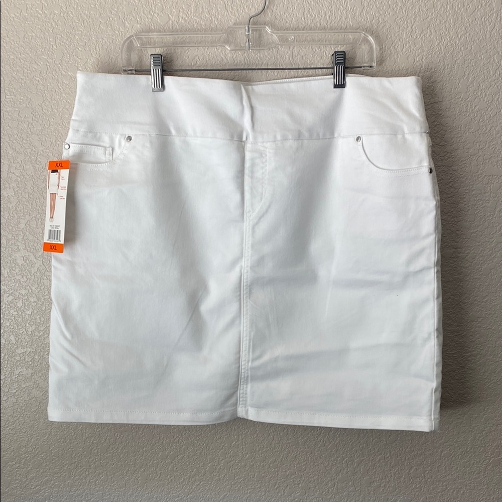 S.C. & CO Ladies' / Women's Denim Skort , White, Size XXL (CLOSET CLEAR OUT)